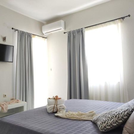 Emorfia'S Apartments พลาตาเนส ภายนอก รูปภาพ