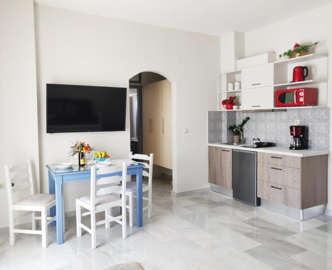 Emorfia'S Apartments พลาตาเนส ภายนอก รูปภาพ